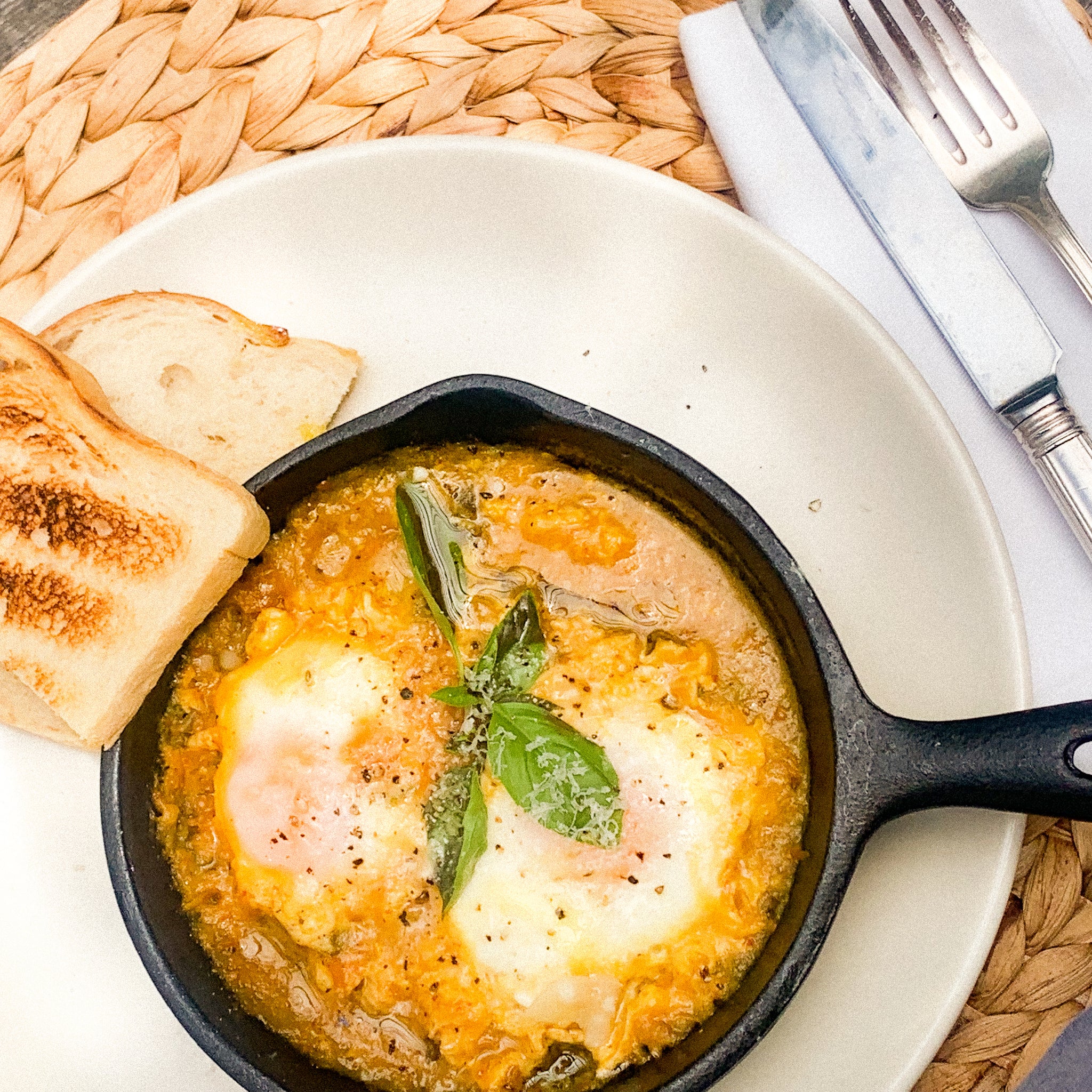 Spicy Eggs: Uovo in Purgatorio all’Arrabbiata